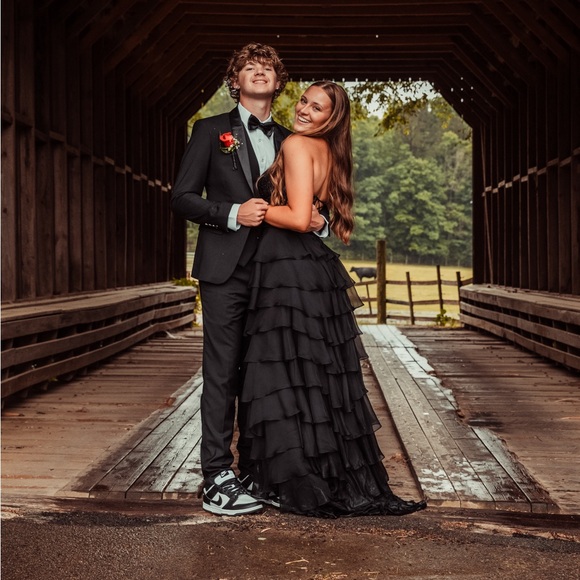 Meet your Posher, Addy - Picture 3 of 5